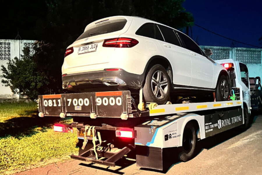 Evakuasi-Mobil-Roda-Terkunci