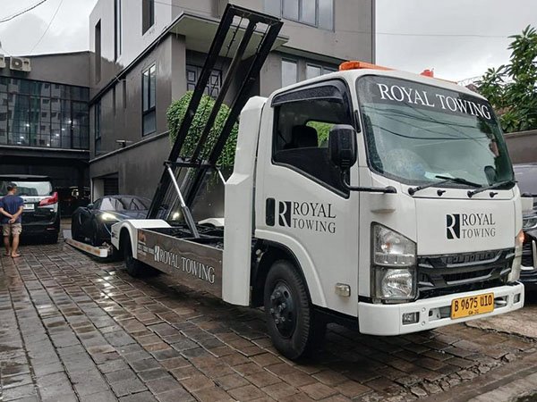 Royal Towing (43) Royal Towing (43)