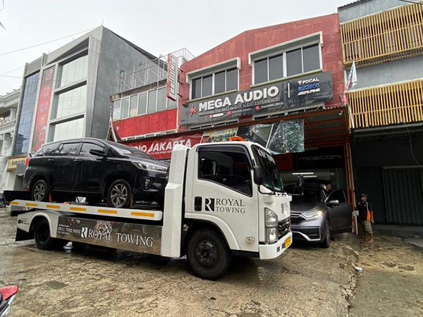 Royal Towing (47) Royal Towing (47)