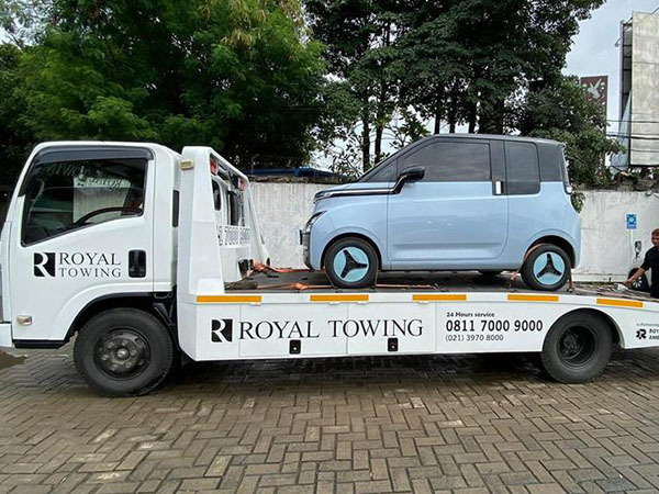 Royal Towing (65) Royal Towing (65)
